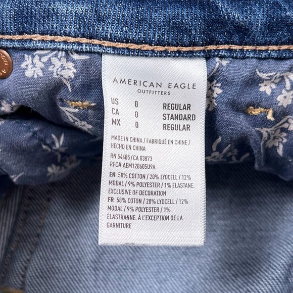 AE American Eagle Mom Jean Distressed Destroyed Mid Rise Stretch Denim Size 0 - Picture 12 of 13